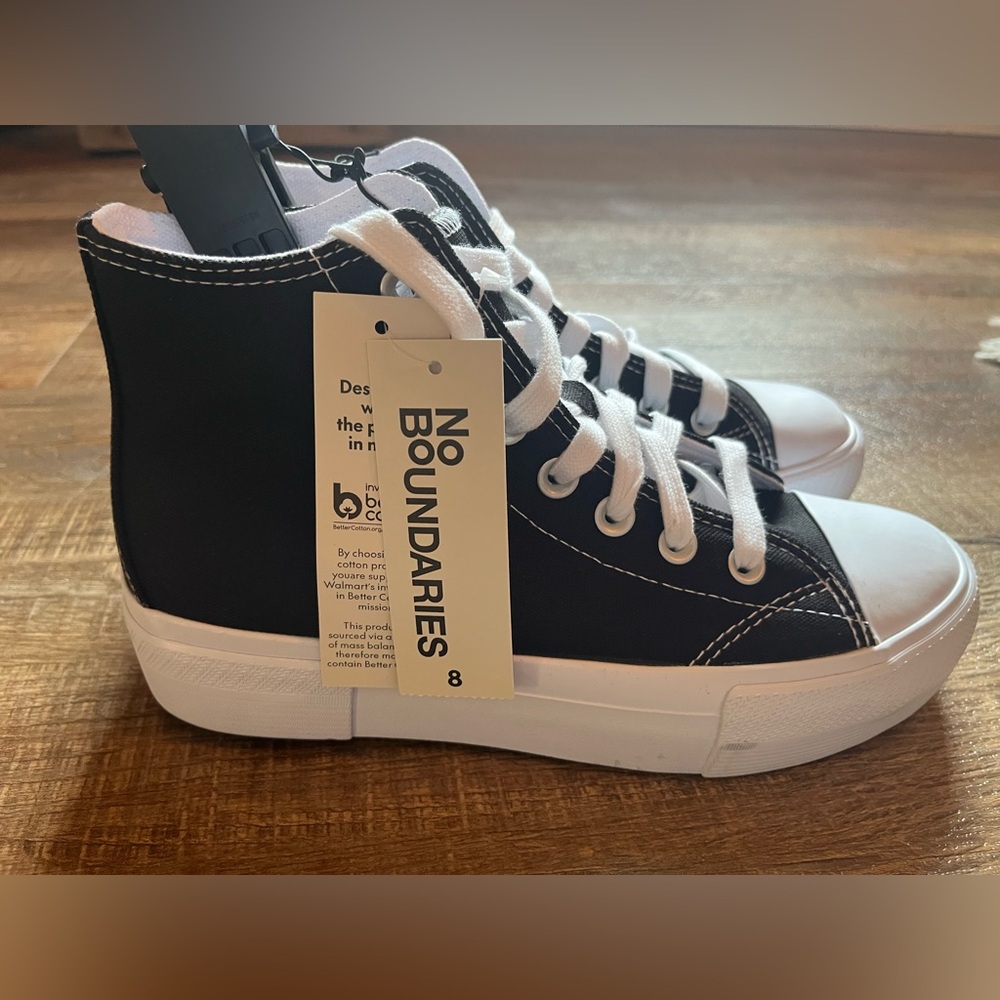 Black and White Platform Lace Up Hi-Top Canvas Sneakers. NWT. Women’s Size 8 - Picture 6 of 15
